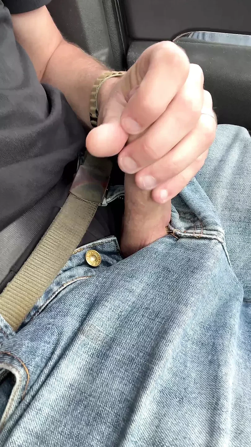 BeENJoY - Jerking off a big cock in the car in traffic in the middle of people looking at me