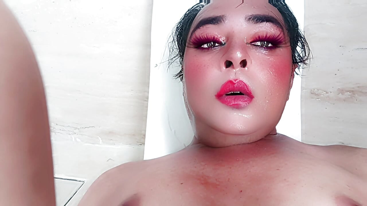 Beautiful bubly butt Pakistani solo home