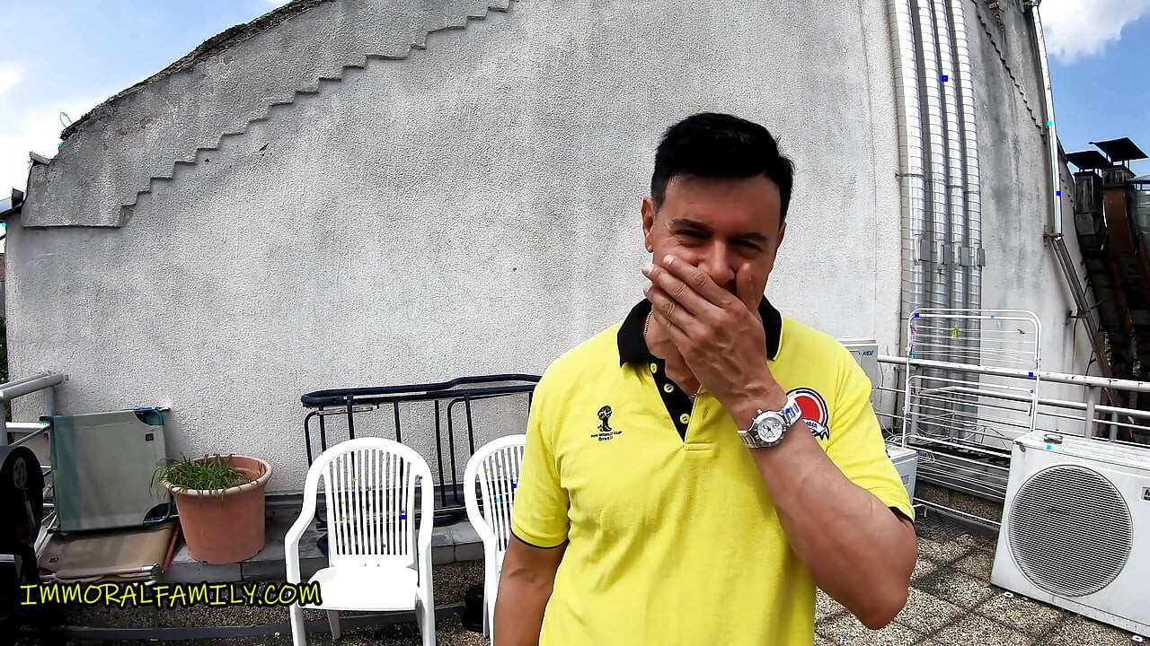 Peituda natural brasileira Tina Fire em sexo a três hardcore - amigos imorais 4K