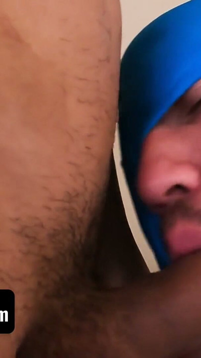 El Aleman Fantasizes About Caetano Soares And Sniffs His Underwear While He Thinks He Has Time | Clip 2