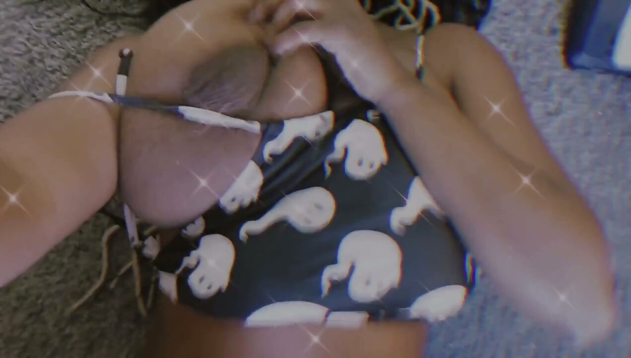 Young Ebony with Huge Tits