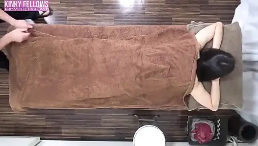 Uzun zerafet geri dönüyor: zarif bir güzellik derin, sıcak bir geceye sallıyor - bölüm 1