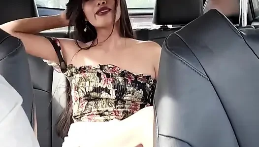 Yalnız orta yaşlı seksi kadın