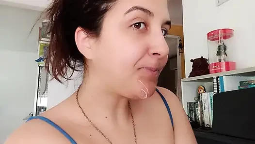 Büyük ve dağınık baloncuk baloncukları yapıyor - tavşan tezgahçı