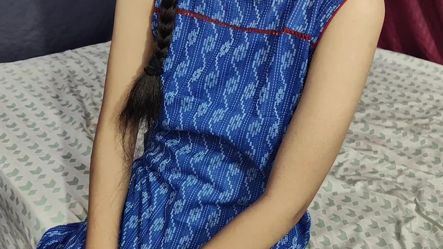 Desi bhabhi was pared in front of brother-in-law, changed the post