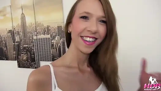 120 - 01 Babe Fucks for Creampie