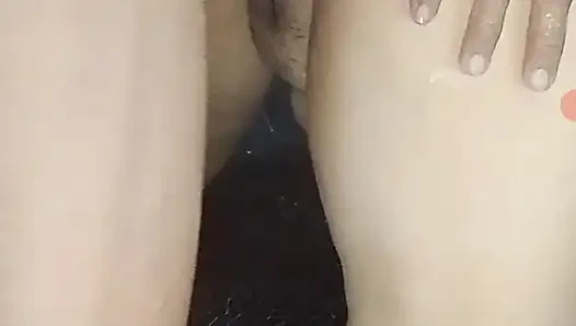 En sevdiği domaltmalı amcığı kulağa iyi geliyor kulaklarımıza müzik gibi görünüyor