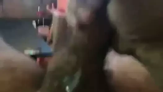 Kalın boşalmak püskürtme ve her yerde damlayan