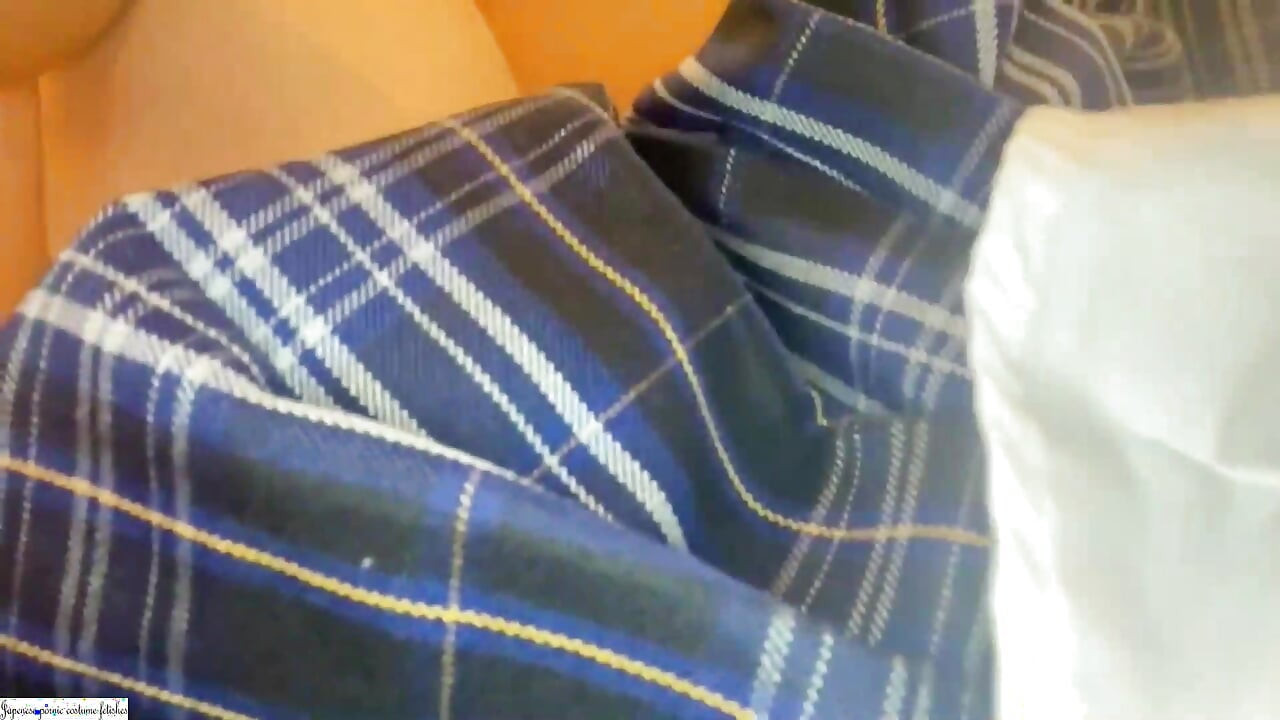 Pogledaj moju legitimnu staru uniformu za koledž