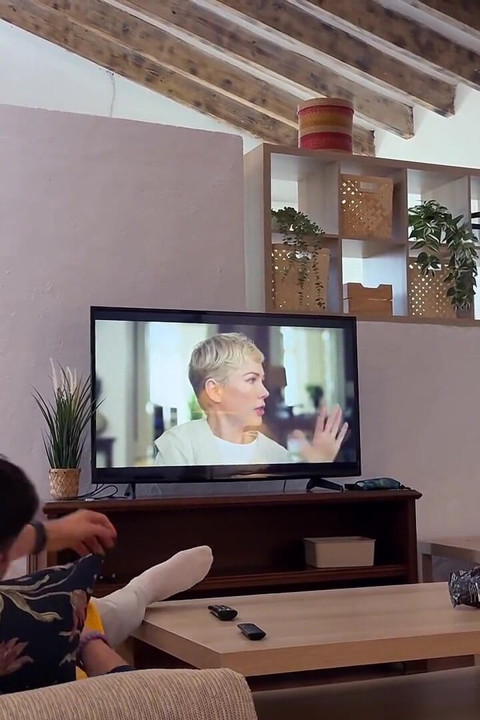 Secret Blowjob During Movie Night While Their Friends Are Right There