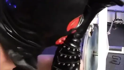 Fetish seks gila untuk jalang liar yang sedang panas