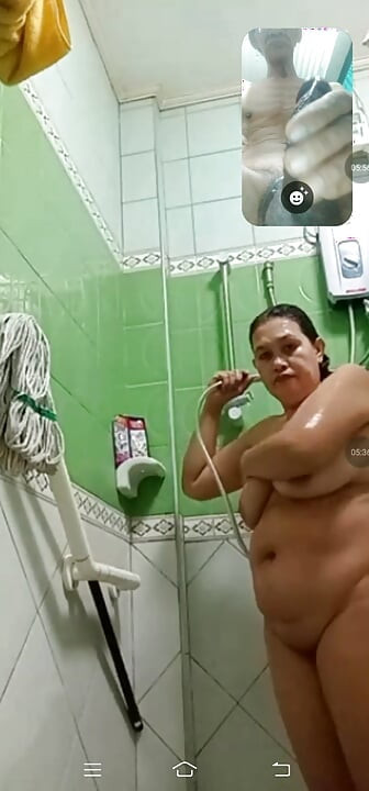 Aug'un ilk gününde video seks.