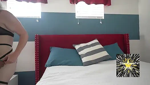 Orta Yaşlı Seksi Kadın Natalya Crimson Çifte Özellikte Büyük Zenci Yarağını Alıyor - Yoğun Irklararası Bire Bir Eylem