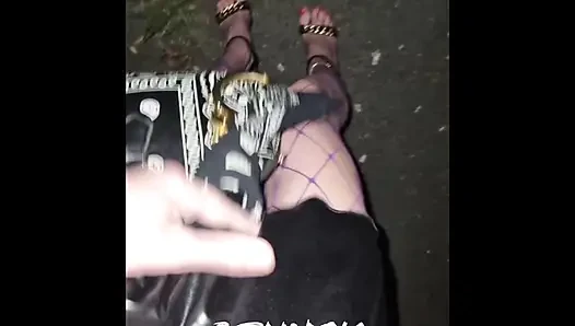 A Whore in a Mini-Skirt Ras du CuL, on the Edge of the🛣Nationale 7 in BRUNOy. 2H00 VaneSsaBiTCHx PariSChienneTrvprod⁹¹