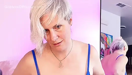 Mami hilft, den besten bh herauszupicken, während sie mir sagt, wie ich mich berührt und wichsanleitung abspritzt