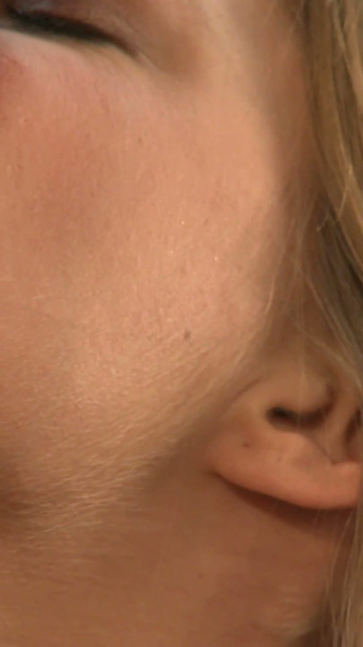 Zvidz - sexy Presley Hart face sex pe canapea și îl face pe bărbatul ei să ejaculeze peste pizda ei rasă - 4k | Clip 2