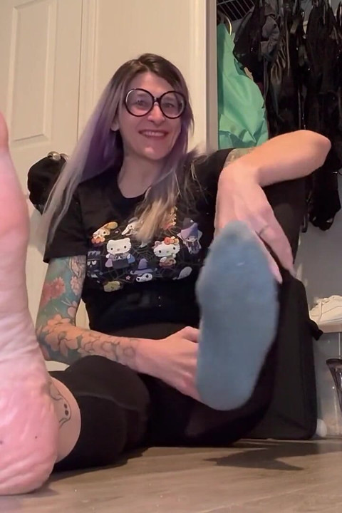 Fuzzy Sweaty Sock Removal