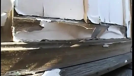 Azgın sarışın orta yaşlı seksi kadın amını yalatırken siyah yarağa sakso çekiyor