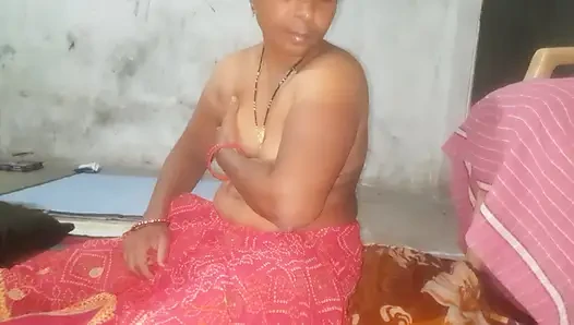 Sexi bhabi so rahi thi achanak hardchudai dardho raha doggy style