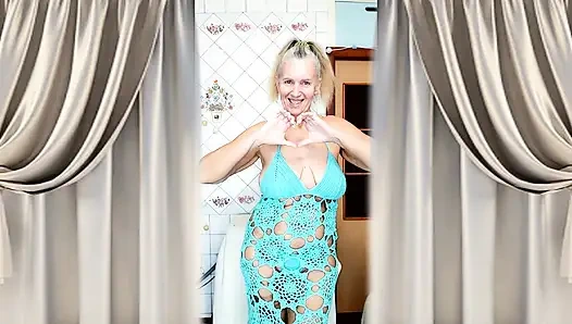 Lukerya forgot to close the door and now dreams that the man will appear.