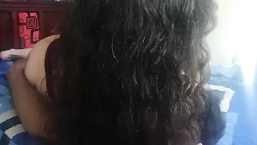 Ich stille meinen mann mit meinen saftigen titten