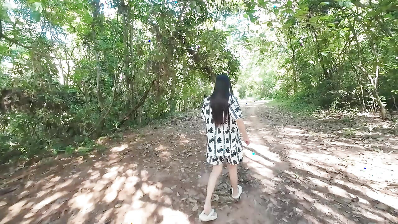 Thai girl walks and brags about peeing pain in the forest, but pushes to masturbate Thai Voice