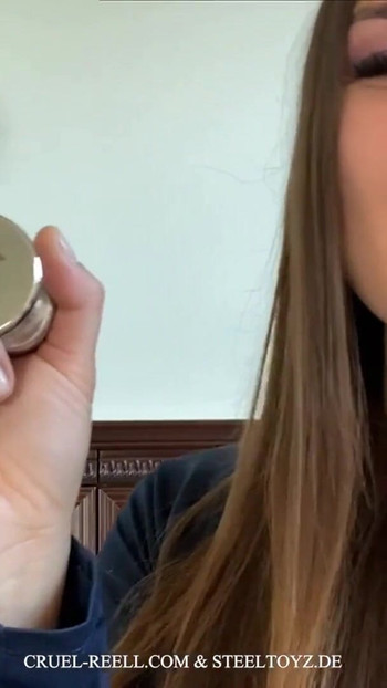 Mesti lihat detik dari "Kejam Reell Bermain dengan 35mm keluli tahan karat palam palam punggung anggun oleh Steeltoyz"