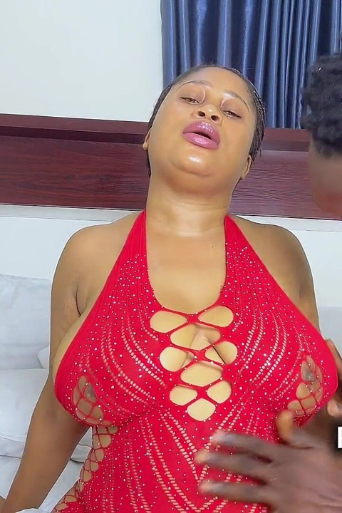 Diva Devours Her Boyfriend Big Cock During a Hard Rough Fuck