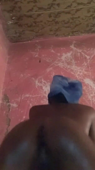 Hot Ebony Babe Caressing her Tits Dancing and Twerking  Front and Back View | Clip 2