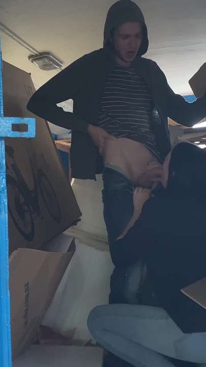 A Warehouse Worker Fucked the Manager Hard Right There on the Boxes and Put Her in Her Place