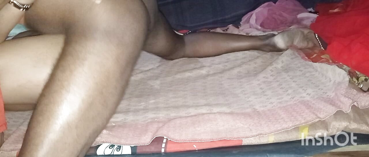 Desi landsby kone og mand knepper video i soveværelset