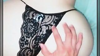 Fare sesso con una sexy latina messicana con un grosso culo a carponi