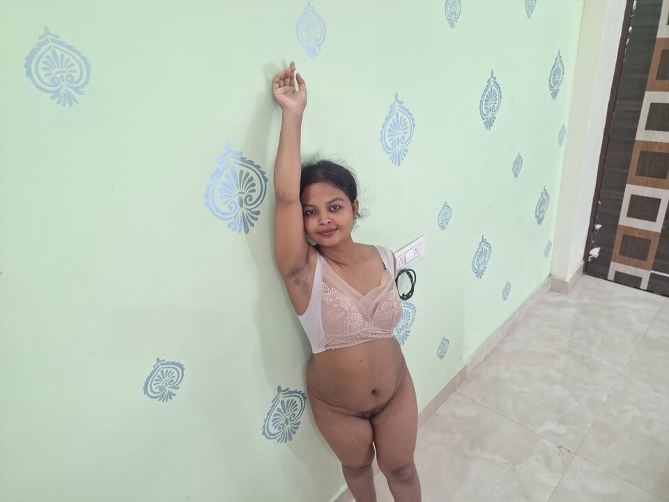 Mainit na Indian Wife na Kinakantot sa Missionary at Sinisakyan nang Malakas - Totoong Homemade