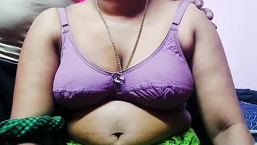 Tante tiri desi berhubungan seks dengan saudara laki-laki suami