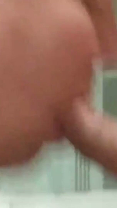 blowjob in the shower and a mouthful of cum | Clip 1