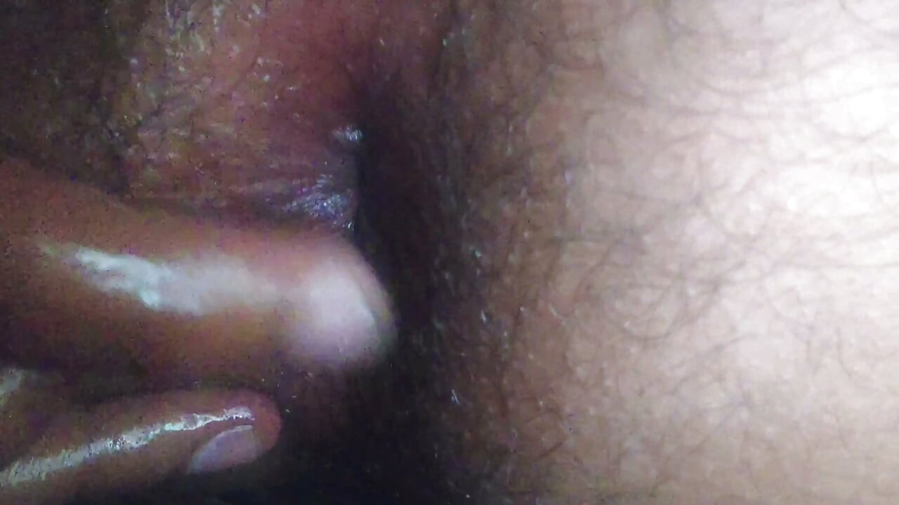 Dedo en el culo