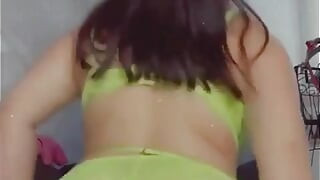 Mädchen will spielen