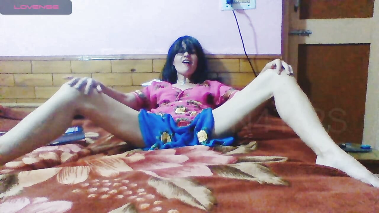 Busty MILF Enjoys Wild Sexx