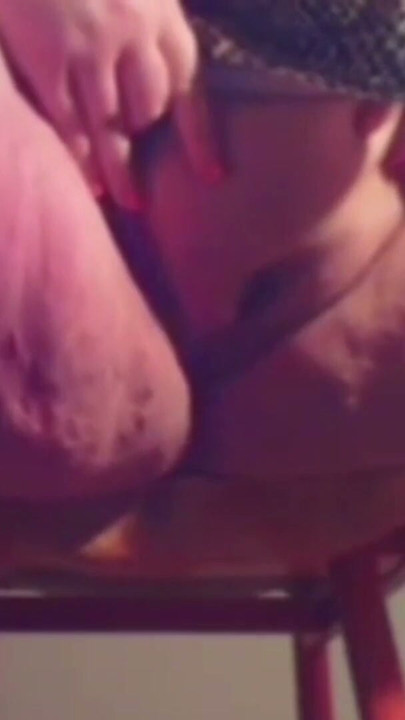 Lick my fat pussy | Clip 1