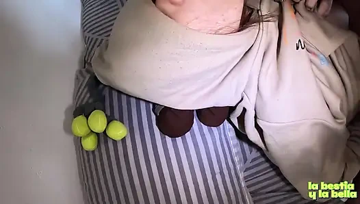 Ich ficke sie, bis ich in ihre muschi komme