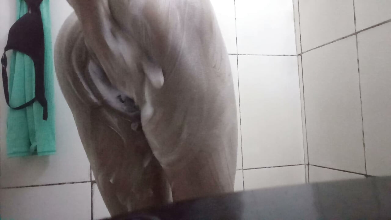Salı günü sıcak bir banyoyla haftaya başlıyoruz