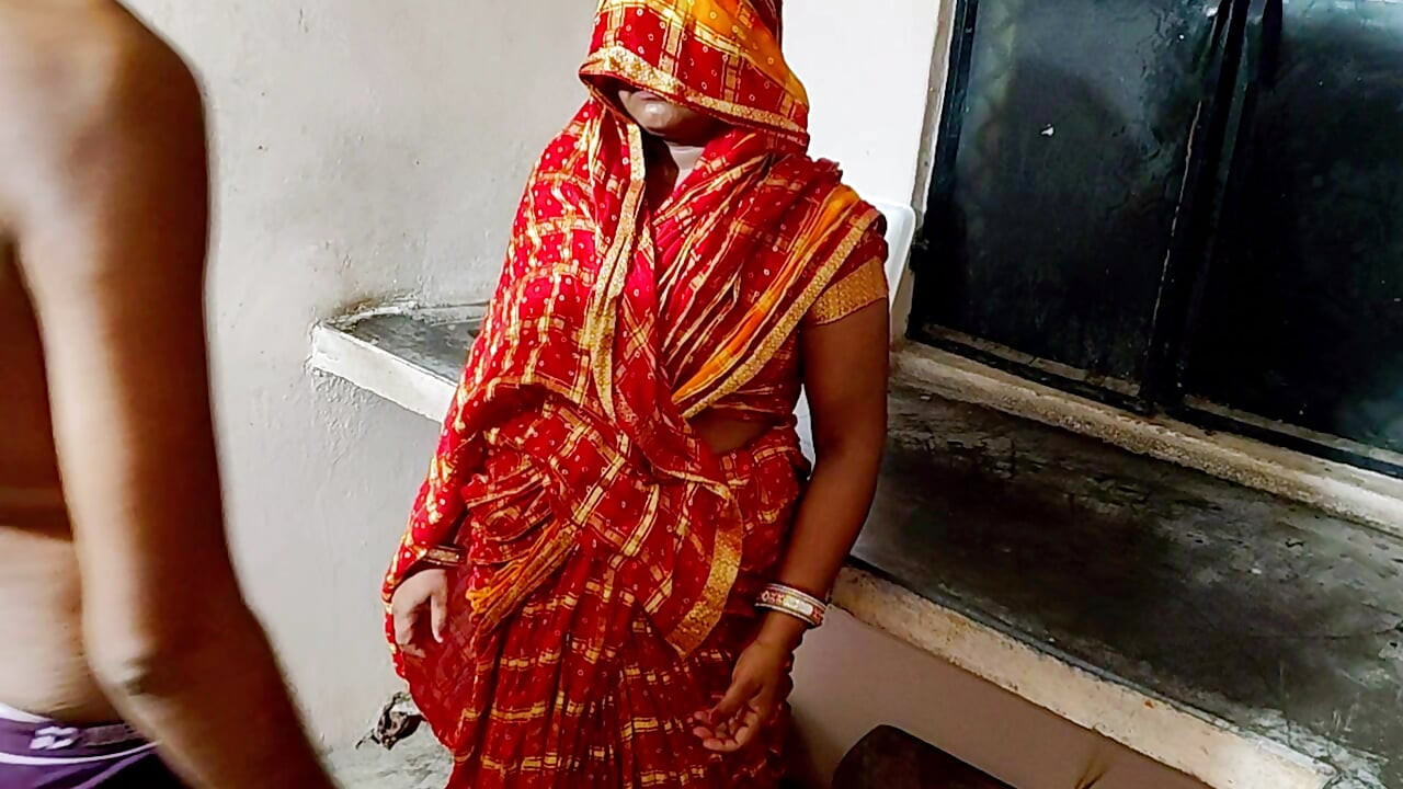 Bhabhi สุดฮอตขย่มหนุ่มเพื่อนบ้านอย่างหนัก