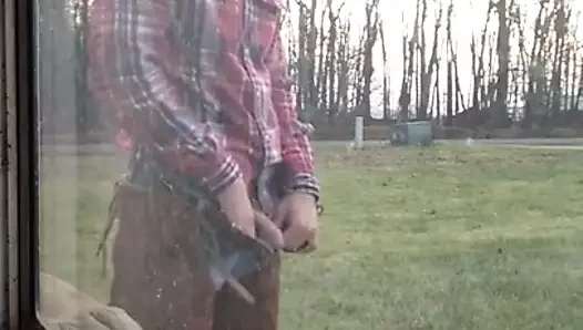 kovboy pissing