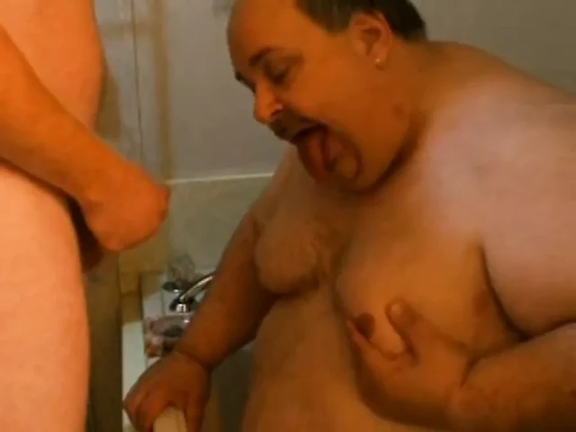 Hot chubster taking piss