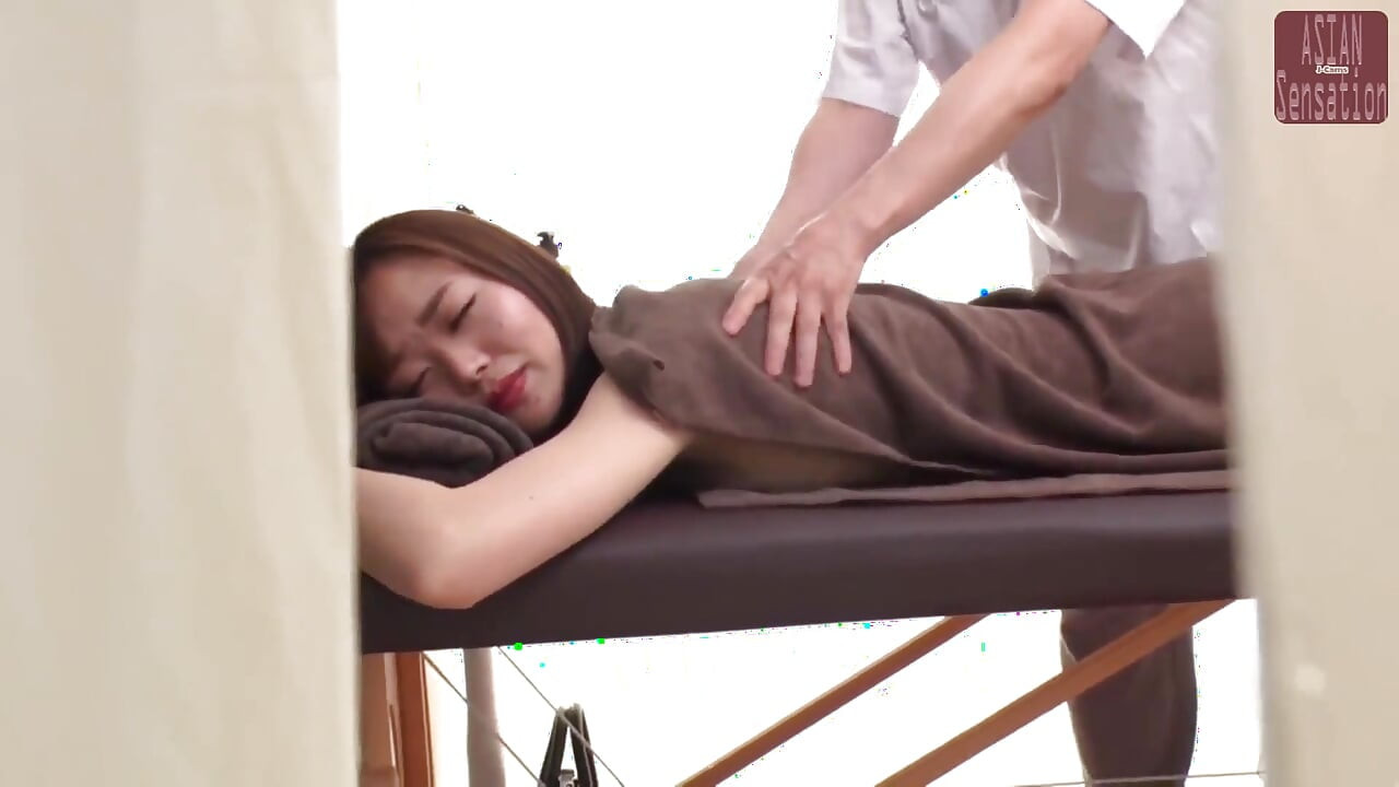Married Woman Chiropractic Documentary - Extreme Climax - Part1