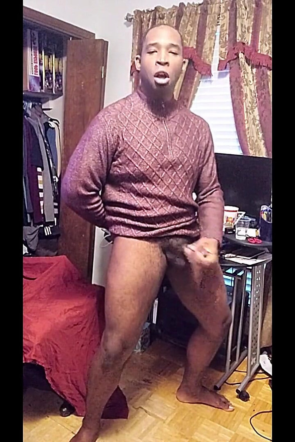 Sexy Jock Hiding a Big Tool Under His Sweater