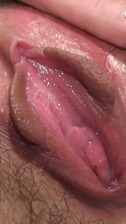 Beautiful Japanese milf gets her hairy pussy licked and pleasured | Clip 1