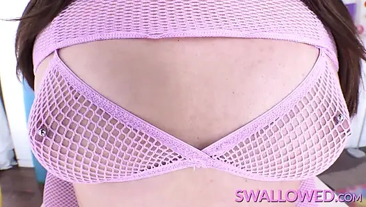 Maddie wren disodok liar sampai telan sperma