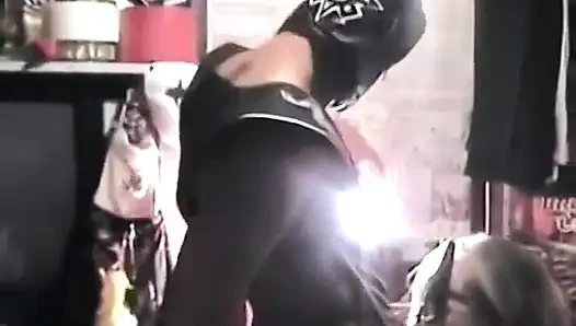 Bana bir numara ver, ben de sana gerçek bir ikramda bulunayım