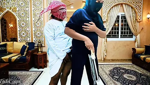 Muslim Hijab Enak bos Perawan Bandung pengen aku nyepong kontol kecil pembantu rumah tangga di Saudi